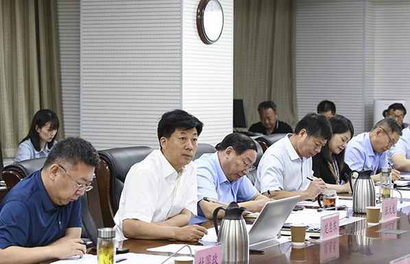市教育局党组书记、局长楚惠东出席会议并讲话.jpg