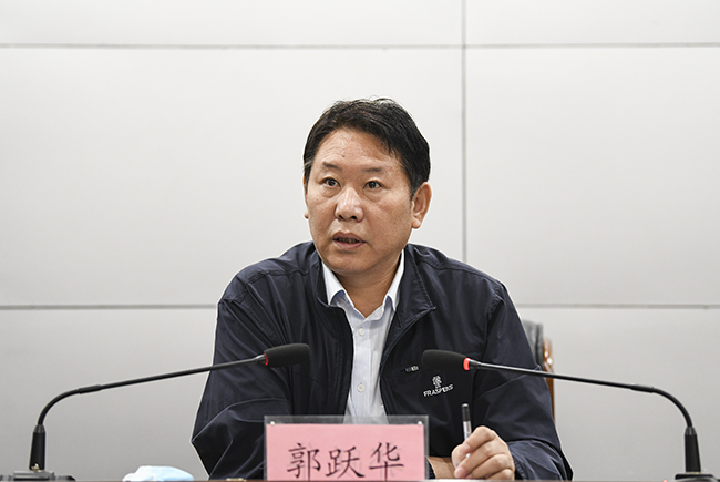 市教育局党组成员、三级调研员郭跃华讲话。.jpg