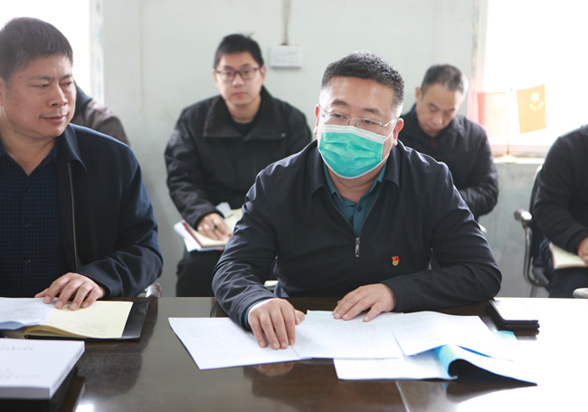 郑州市教育局党组成员、市纪委监委驻市教育局纪检监察组组长、三级调研员杜国政讲话。.jpg